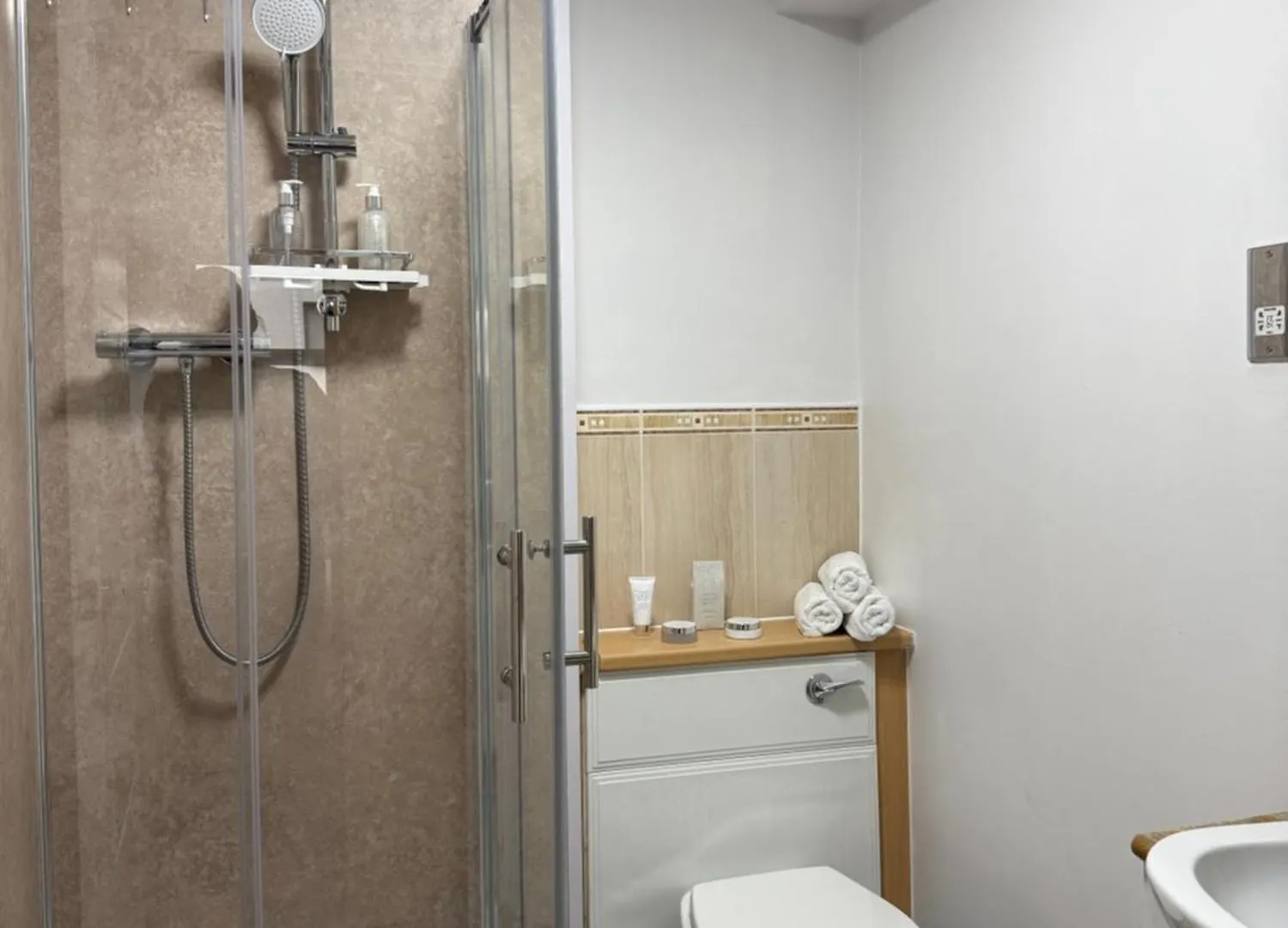 The Shore Edinburgh 2 Bedroom Apartment